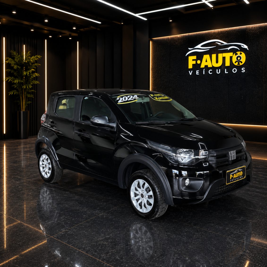 Fiat Mobi preto em destaque no showroom da F Auto Veículos
